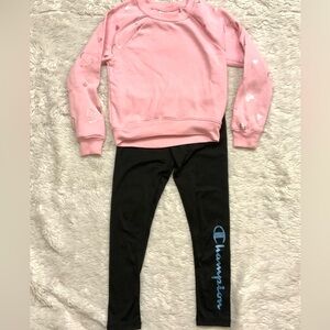 Girl’s athletic outfit